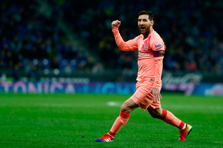 Messi melakukan selebrasi usai menjebol gawang Diego Lopez.