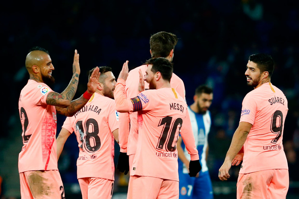 Skor 4-0 bagi Barcelona bertahan hingga laga usai. Kemenangan itu membuat Barcelona kian mantap di puncak klasemen dengan raihan 31 poin, menjaga jarak dari kejaran Sevilla (28) maupun Atletico Madrid (28). Sementara Espanyol (21) terperosok di urutan kesembilan.