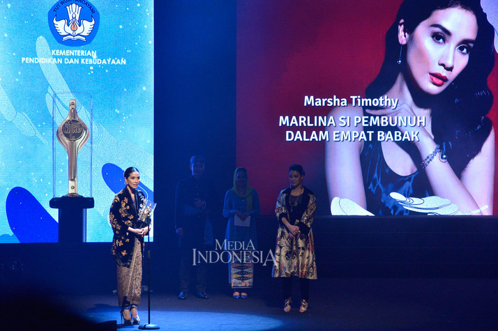 Sementara Marsha Timothy menyabet penghargaan Piala Citra 2018 sebagai Pemeran Utama Wanita Terbaik dalam film 'Marlina Si Pembunuh Dalam Empat Babak'. MI/M Irfan