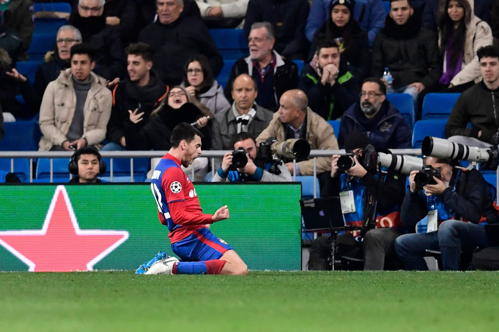 Dua menit sebelum babak pertama berakhir, CSKA Moscow membungkam Santiago Bernabeu. Giliran Georgi Shchennikov menggandakan keunggulan timnya.
