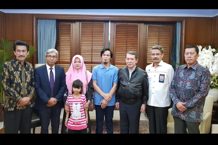 Usman Yunus bersama dengan satu orang WNI/ABK lainnya diculik oleh kelompok bersenjata di perairan dekat Pulau Gaya, Samporna, Sabah, pada 11 September 2018. Usman berada dalam penyanderaan selama 2 bulan 26 hari. Sementara satu orang WNI lainnya yang disandera bersamaan Usman, masih disandera.