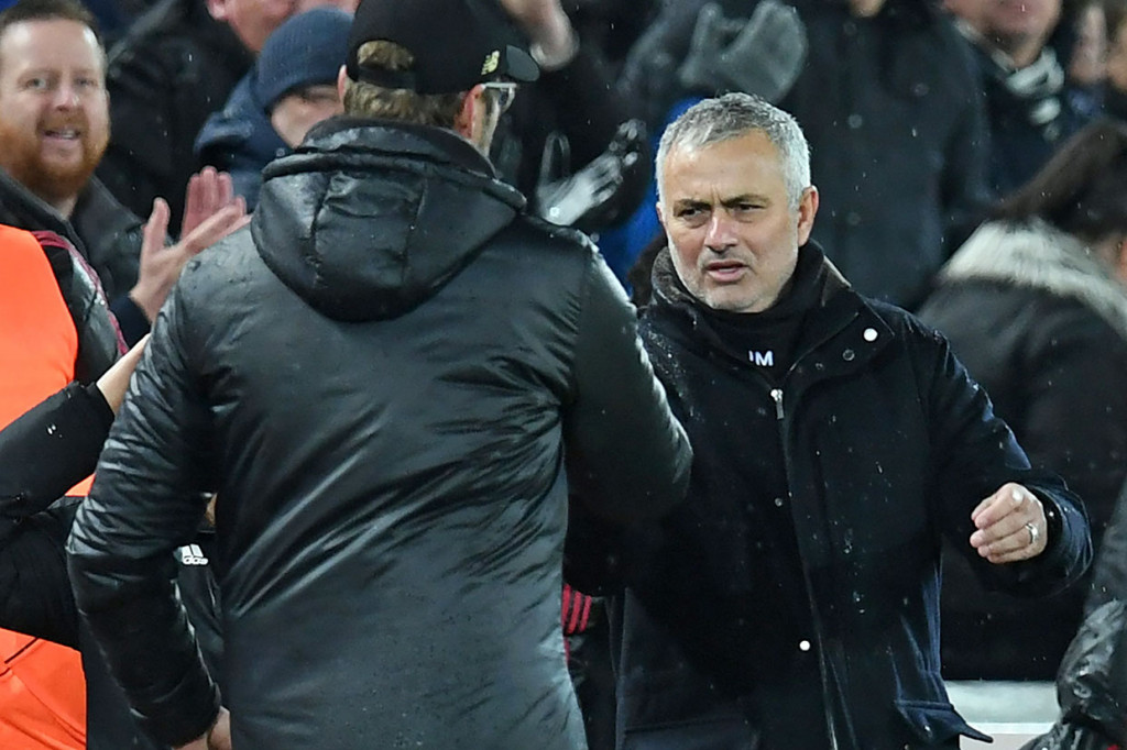 Kemenangan atas United juga sekaligus memperpanjang catatan tak terkalahkan Liverpool di Liga Inggris menjadi 17 pertandingan.