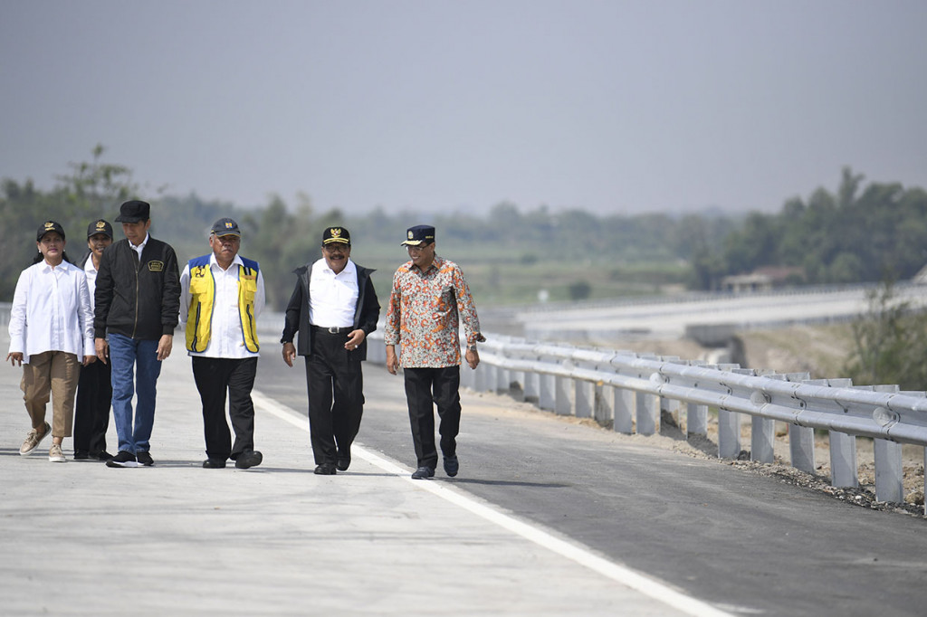 Dengan diresmikannya hari ini, ruas tol Batang Semarang, ruas Salatiga-Kartasura, ruas Wilangan-Kertosono dan ruas Pasuruan-Grati mulai bisa dilalui. Hal ini diharapkan bisa menjadi alternatif masyarakat saat libur Natal dan tahun baru 2019.