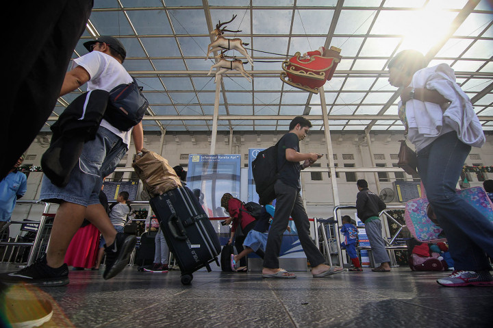 Arus mudik libur panjang Natal 2018 dan Tahun Baru 2019 sudah mulai terjadi hari ini. Diperkirakan puncaknya terjadi pada Sabtu, 22 Desember.