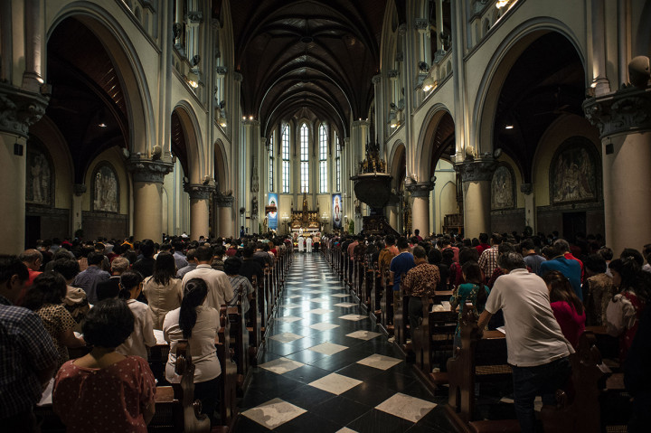 Natal tahun 2018 di Gereja Katedral Jakarta diselenggarakan dengan mengusung tema Yesus Kristus Hikmat Bagi Kita. Antara Foto/Aprillio Akbar