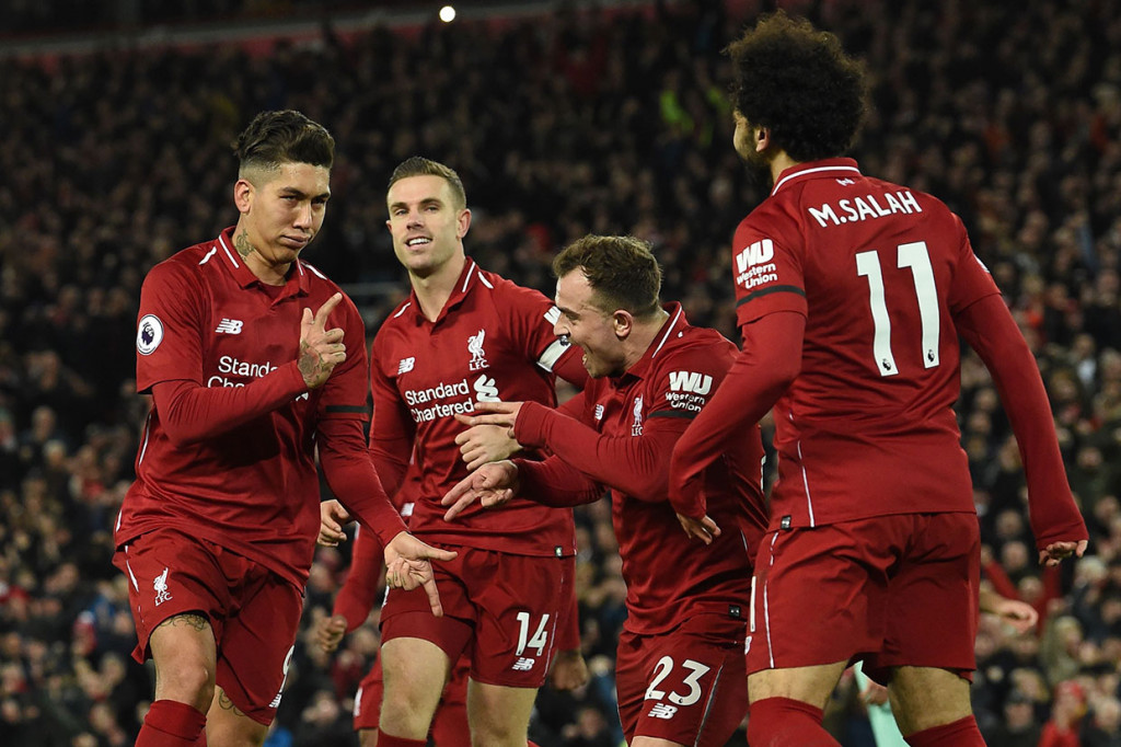 Liverpool mendapatkan hadiah tendangan penalti kedua setelah Sead Kolasinac melanggar Dejan Lovren pada menit ke-64. Salah memberikan kesempatan kepada Firmino untuk menjadi algojo, dan legiun Brasil itu dengan dingin mengecoh Leno demi melengkapi raihan trigolnya dalam pertandingan tersebut sekaligus memperbesar keunggulan Liverpool menjadi 5-1.