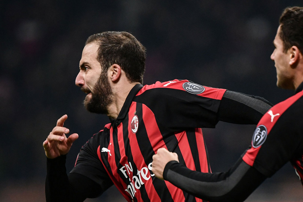 Dan legiun Argentina Gonzalo Higuain mengemas gol penentu kemenangan timnya pada menit ke-64.