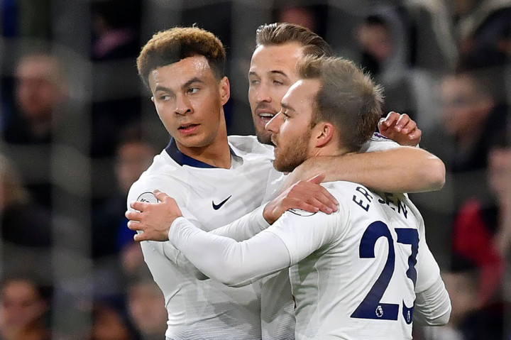 Christian Eriksen ikut mencatatkan namanya di papan skor sembilan menit kemudian. Mendapat operan dari Son Heung Min, gelandang Denmark itu menahan bola sebentar, melakukan gerak tipu, sebelum melesakkan sepakan ke sudut kanan bawah gawang Cardiff.