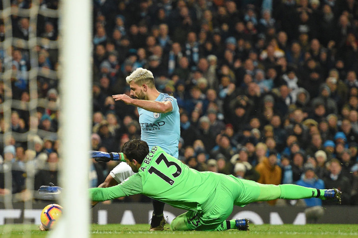 Upaya Liverpool menumpuk sejumlah pemain di sepertiga akhir lapangan lawan tak kunjung membuahkan hasil. Justru Aguero hampir saja mematikan pertandingan lebih awal pada menit ke-82, namun percobaan triknya mengecoh Alisson berhasil dihentikan sang kiper.
