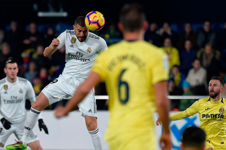 Namun keunggulan tuan rumah hanya bertahan seumur jagung. Tiga menit berselang Benzema berhasil menyamakan kedudukan lewat tandukan menyambut umpan silang Lucaz Vazquez.