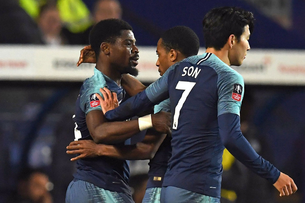 Setelah unggul tipis 1-0 lewat Serge Aurier hingga turun minum, Tottenham mengamuk di babak kedua dan melesakkan enam gol termasuk gol kedua Serge Aurier, trigol Fernando Llorente dan masing-masing satu gol dari Son Heung-min serta Harry Kane.
