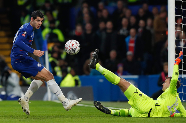 Namun, kegagalan itu tidak berpengaruh terhadap hasil yang diraih Chelsea. Tim London Barat tetap lolos ke babak keempat berkat dua gol yang dijaringkan Alvaro Morata.
