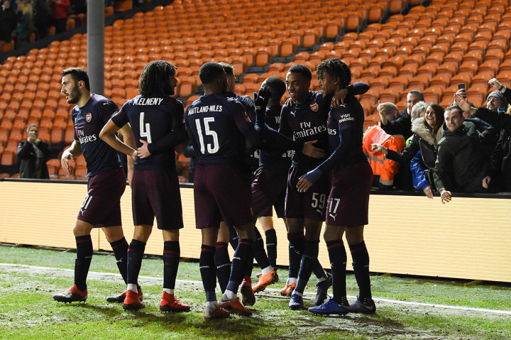 Skor 2-0 menutup babak pertama.