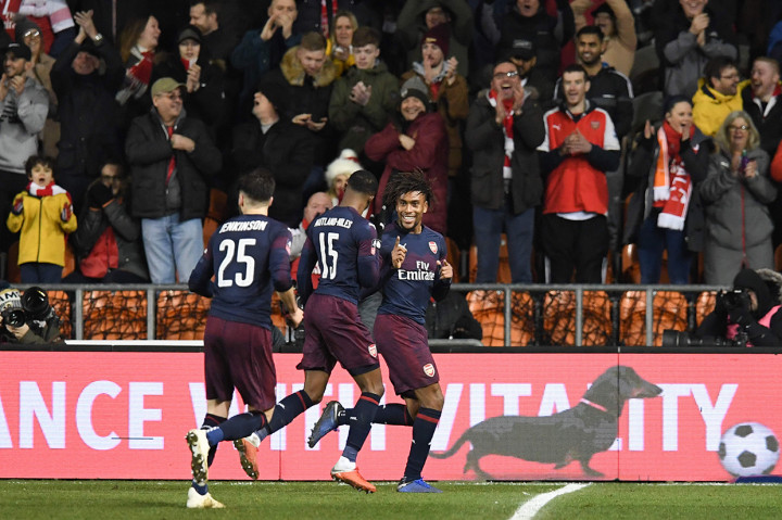 Baru di menit ke-82 Arsenal bisa menambah gol lewat Alex Iwobi. Berawal dari sepakan Ramsey yang ditepis Chris Mafoumbi, yang menggantikan Howard, bola muntahnya kemudian dikonversi Iwobi menjadi gol.