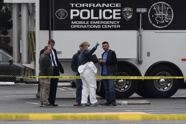 Departemen Kepolisian Torrance mengatakan polisi yang merespons laporan terjadinya penembakan menemukan beberapa korban di lokasi tersebut.
