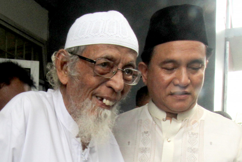 Dipastikan, Ba'asyir akan keluar pekan depan dan menetap di Solo. Abu Bakar Baasyir divonis 15 tahun penjara oleh Majelis Hakim Pengadilan Negeri Jakarta Selatan (PN Jaksel) pada 2011 lalu atas kasus terorisme.