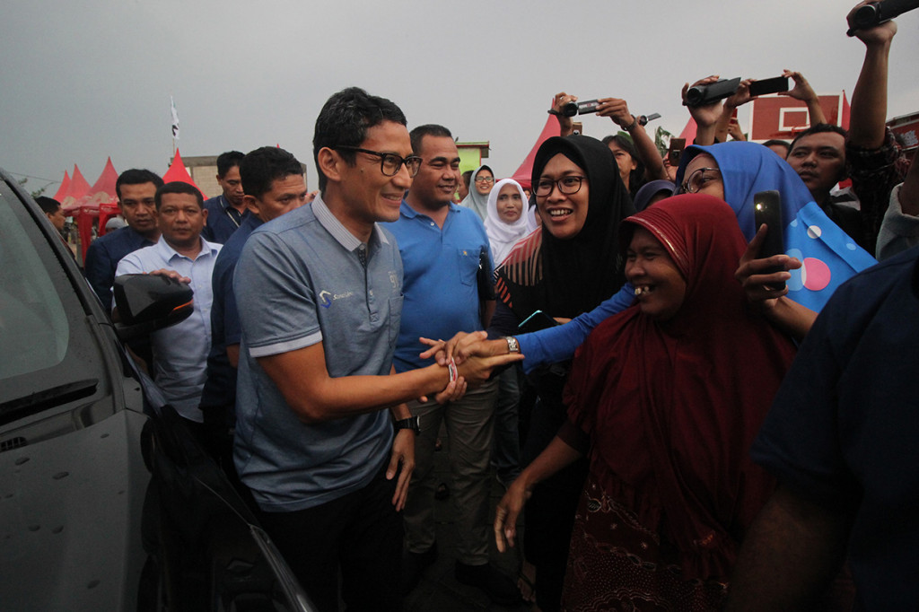 Kunjungan tersebut dalam rangka dialog dan menyerap aspirasi para nelayan dan pelaku UMKM di kawasan itu.
