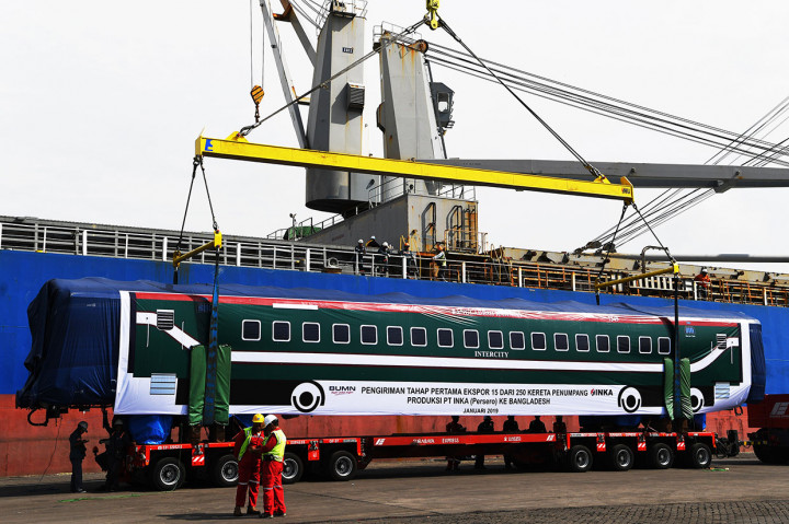Pengiriman 15 gerbong kereta tersebut merupakan tahap pertama dari 250 gerbong produksi PT INKA untuk Bangladesh Railway dengan rincian 50 gerbong kereta tipe BG dan 200 tipe 'meter gauge'. 