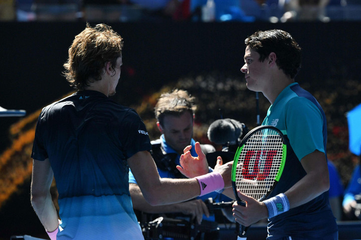 Unggulan ke-16 tersebut secara mengejutkan menundukkan petenis Jerman unggulan empat Alexander Zverev 6-1, 6-1, 7-6(5).