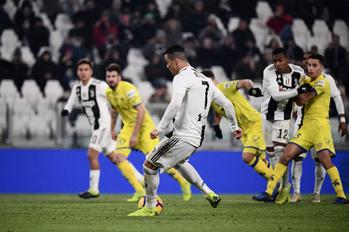 Juventus mendapat penalti pada menit ke-52 setelah Mattia Bani handball. Namun tembakan Cristiano Ronaldo dapat digagalkan Stefano Sorrentino.