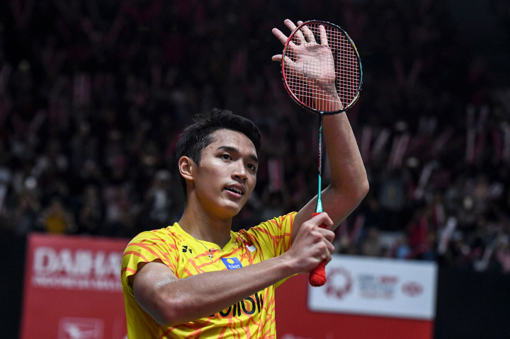 Jonatan Christie (Jojo) menang dalam dua gim langsung atas pemain peringkat dua dunia asal Tiongkok Shi Yuqi dengan skor 22-20, 21-6 selama 39 menit permainan.