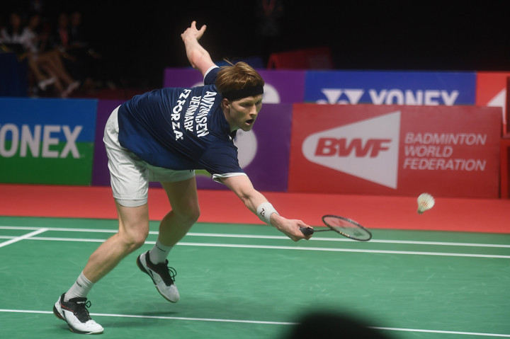 Anders Antonsen menjadi juara setelah menang atas Kento Momota dengan skor 21-16, 14-21 dan 21-16.