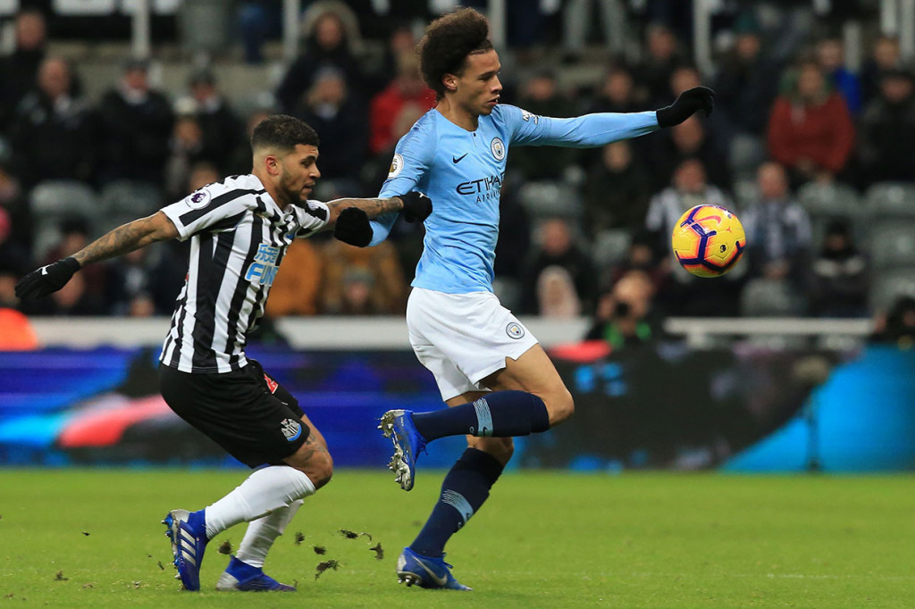 Dominasi City terus berlanjut, namun serangan-serangannya masih dapat dipatahkan barisan pertahanan tuan rumah. Skor 1-0 bertahan hingga jeda.