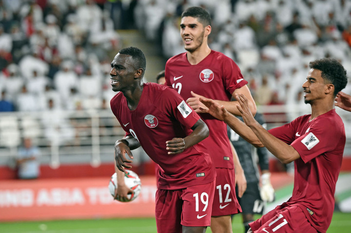 Qatar memperbesar keunggulan menjadi 2-0 15 menit kemudian lewat Almoez Ali. 