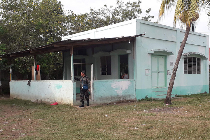 Insiden terjadi setelah tengah malam di Zamboanga, provinsi yang mayoritas penduduknya beragama Kristen di wilayah Mindanao. Zamboanga berada tidak jauh dari kepulauan Sulu yang kebanyakan Muslim, tempat insiden pengeboman gereja pada Minggu, 27 Januari.