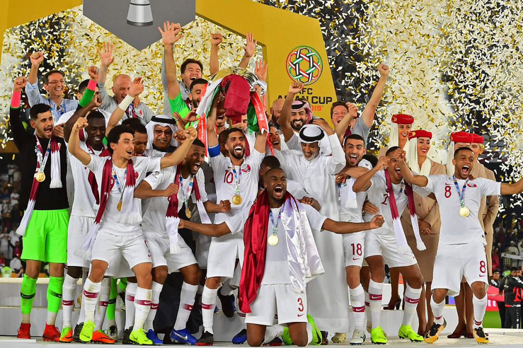 Para pemain Qatar meluapkan kegembiraan usai memastikan diri merebut gelar juara Piala Asia untuk pertama kalinya, Jumat, 1 Februari.