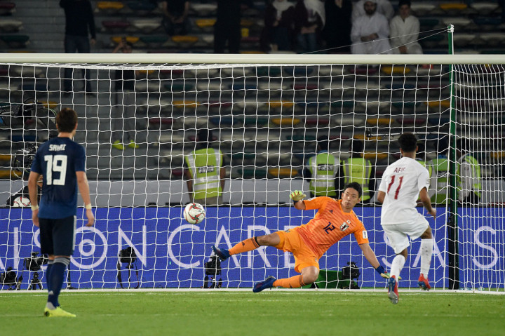 Akram Afif memastikan kemenangan timnya menjadi 3-1 lewat eksekusi penalti pada menit ke-83 menyusul handball kapten Jepang Maya Yoshida di kotak terlarang.