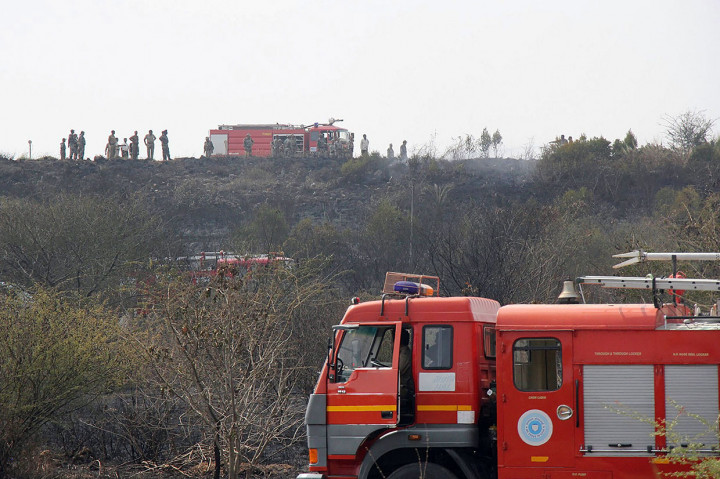 Penyebab kecelekaan masih belum diketahui. Juru bicara AU juga masih belum mengeluarkan pernyataan. Dinas Pengatur Lalu Lintas di HAL menolak memberikan pernyataan.