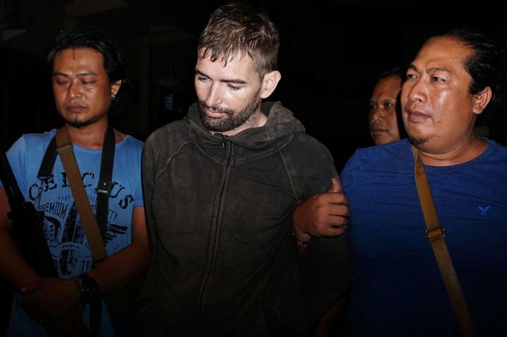 Dorfin Felix berhasil ditangkap di wilayah Hutan Pusuk, perbatasan Kabupaten Lombok Barat dengan Lombok Utara pada Jumat, 1 Februari malam sekitar pukul 22.30 Wita. Antara Foto/Dhimas B. Pratama