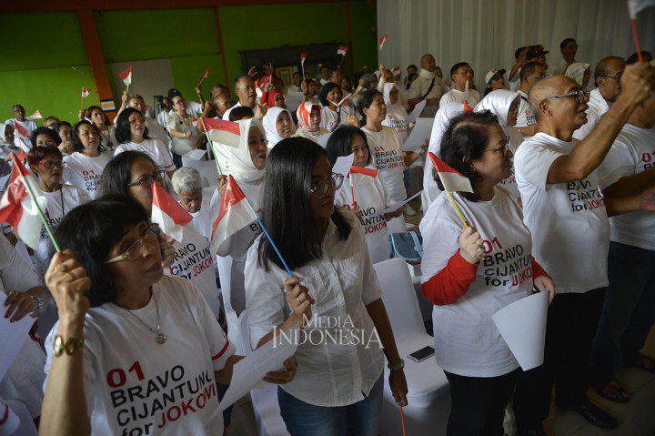 Bravo Cijantung merupakan putra-putri kompleks Cijantung, Jakarta yang mayoritas merupakan anak-anak tentara.