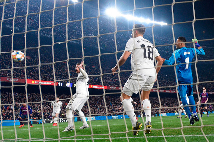 Gol balasan akhirnya tercipta lewat Malcom pada menit ke-58 dengan memanfaatkan bola pantulan hasil tendangan Luis Suarez yang ke arahnya.