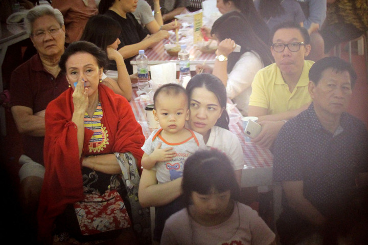 Wayang potehi merupakan kesenian klasik peninggalan zaman kekaisaran Negeri Tirai Bambu. Sempat mengalami masa surut ketika pelarangan di masa orde baru karena diyakini menyebarkan propaganda politik. Wayang potehi mulai kembali eksis ketika masa presiden Gus Dur. 