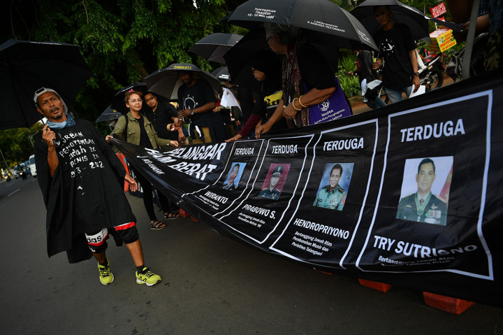 Dalam aksi yang bertepatan dengan 30 tahun peristiwa Talangsari Lampung tersebut, JSKK meminta Presiden Joko Widodo segera menuntaskan kasus pelanggaran HAM di masa lalu itu. 