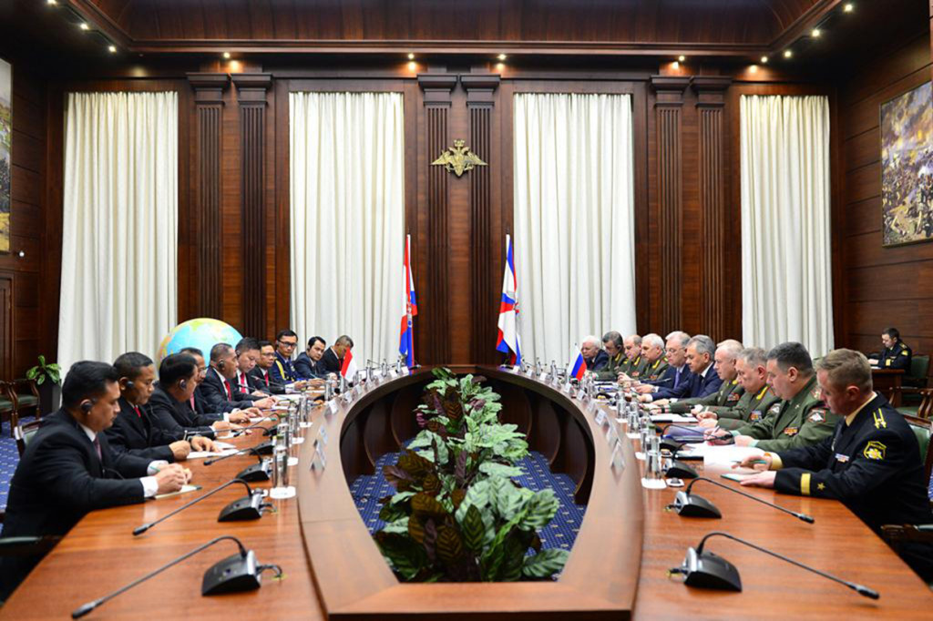 Kunjungan ini dilakukan dalam rangka memperkuat hubungan diplomatik kedua negara.