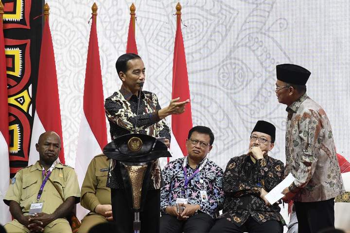Presiden memerintahkan Kemendikbud memperbanyak jumlah guru terampil guna mempersiapkan sumber daya manusia Indonesia yang memiliki keahlian serta keterampilan dan mampu bersaing dengan negara lain. 