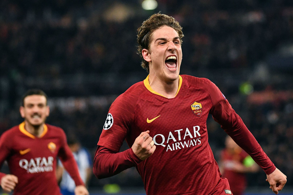 Zanilo melakukan selebrasi usai mencetak gol pembuka untuk timnya.