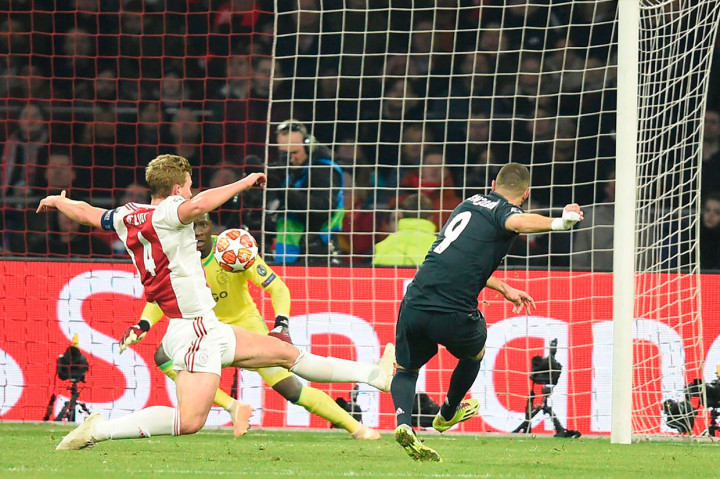 Tim tamu akhirnya berhasil memecah kebuntuan terlebih dahulu lewat sontekan Karim Benzema meneruskan umpan Vinicius Junior pada menit ke-60.