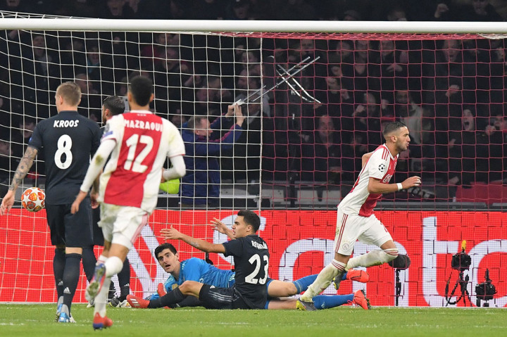 Pada menit ke-75 Ajax berhasil menyamakan kedudukan lewat sontekan Hakim Ziyech menyelesaikan umpan silang David Neres.