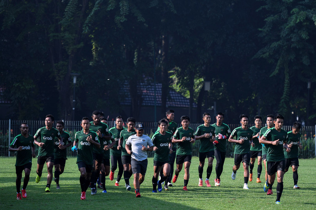Pemain sepak bola Timnas U-22 mengikuti latihan di Lapangan ABC Senayan, Jakarta, Kamis, 14 Februari 2019. 