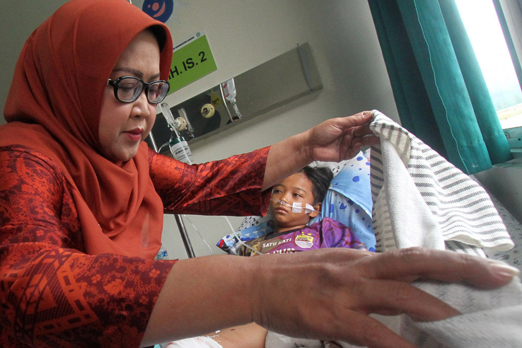 Sementara itu, korban lainnya Khoirul Islami (10) saat ini masih kritis. Dia tengah menjalani perawatan di RSUD Leuwiliang.