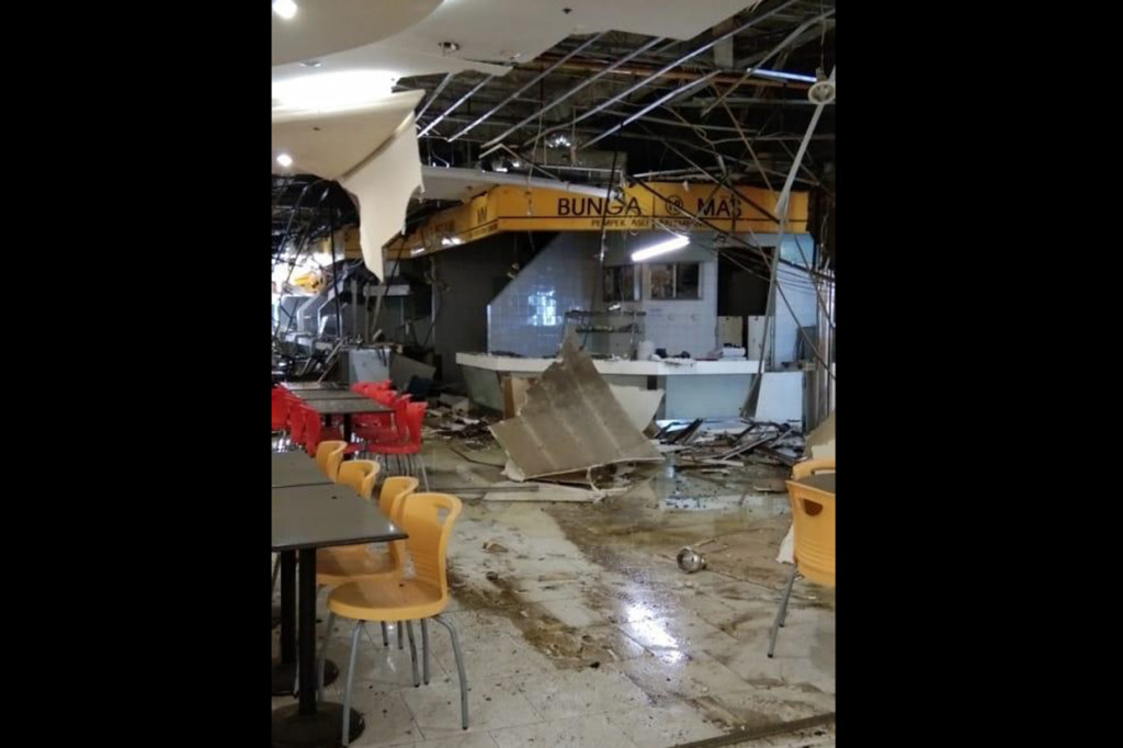 Pihak manajemen Mal Taman Anggrek menjelaskan ledakan terjadi di lantai empat area pusat jajan makanan (food court) dan diduga bersumber dari pipa gas salah satu toko yang sedang dalam proses pengerjaan. dok. Istimewa
