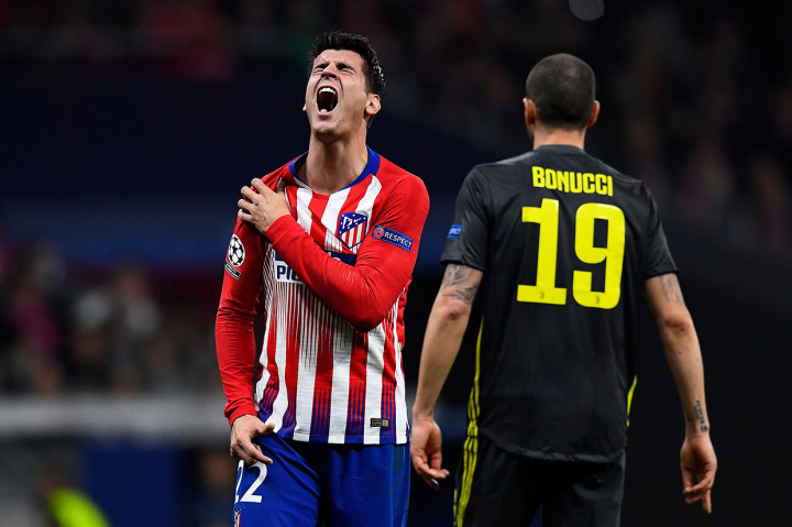 Atletico sempat membuka keunggulan lewat Alvaro Morata, namun dianulir wasit lantaran lebih dulu terjadi pelanggaran. Afp Photo/Gabriel Bouys
