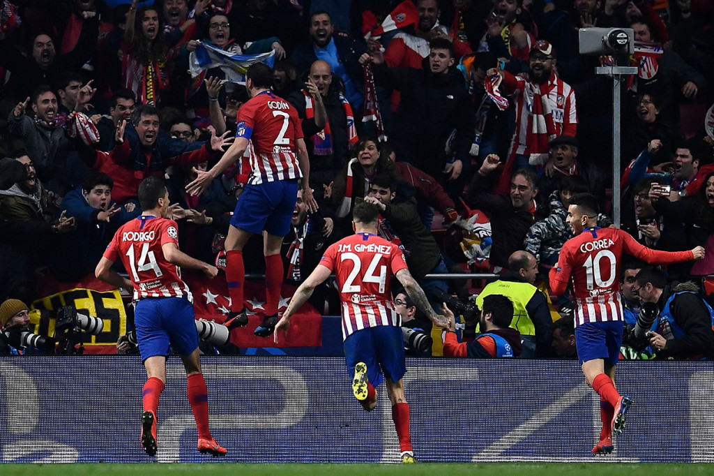 Lalu Diego Godin mengunci kemenangan untuk tim tuan rumah lewat gol di menit ke-83. Afp Photo/Oscar Del Pozo