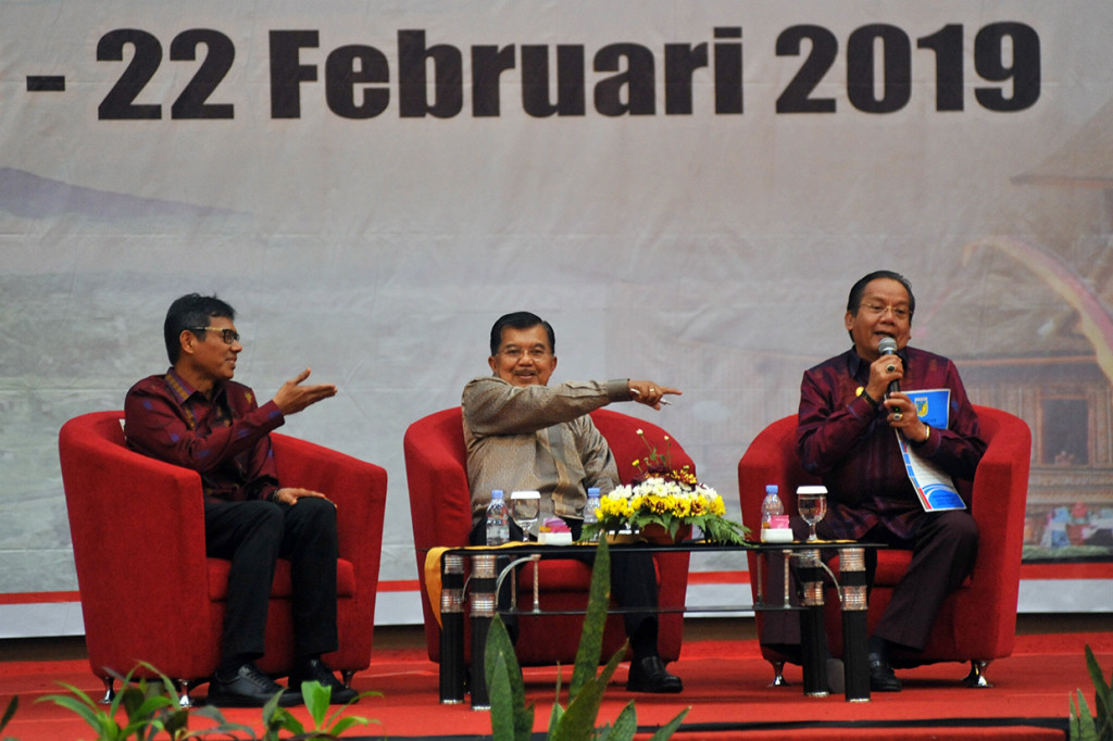 Dalam pengarahannya, JK mengimbau kepada seluruh menteri Kabinet Indonesia Kerja dan gubernur se-Indonesia untuk menjalin kerja sama yang baik dalam pembangunan untuk memberikan pelayanan optimal kepada masyarakat.
