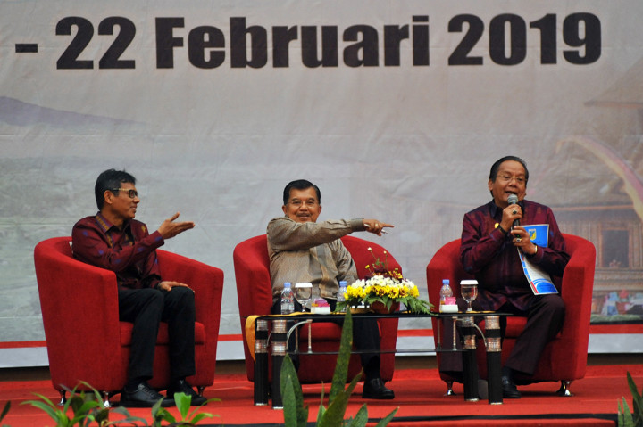 Dalam pengarahannya, JK mengimbau kepada seluruh menteri Kabinet Indonesia Kerja dan gubernur se-Indonesia untuk menjalin kerja sama yang baik dalam pembangunan untuk memberikan pelayanan optimal kepada masyarakat.
