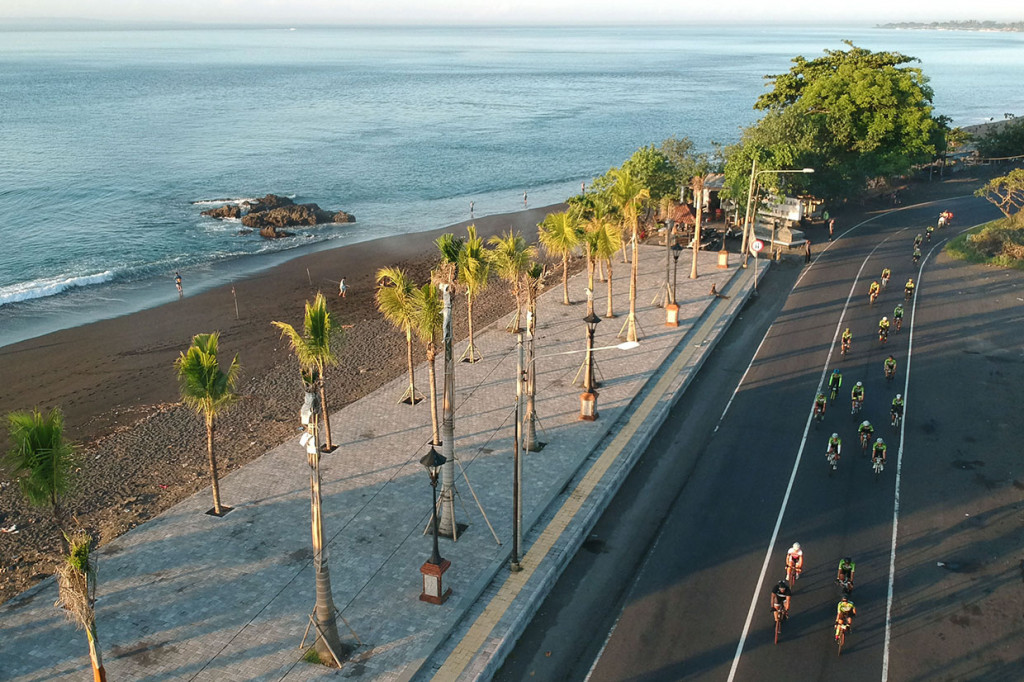 Kejuaraan balap sepeda jalan raya tersebut diikuti oleh 1.530 peserta dari 29 negara dengan dua jenis perlombaan berdasarkan jarak rute yaitu, Gran Fondo (134 km) dan Medio Fondo (90 km).